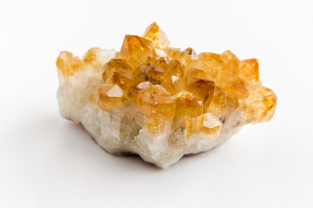 How To Manifest Wealth & Creativity With Citrine Crystal